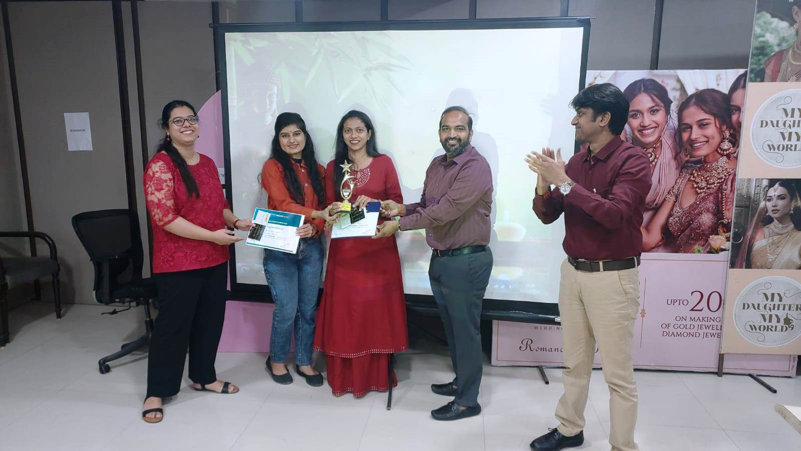 retail-employees-day